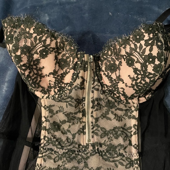 Sheer Lace Teddy - Picture 2 of 4